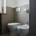 Gloria House דירה